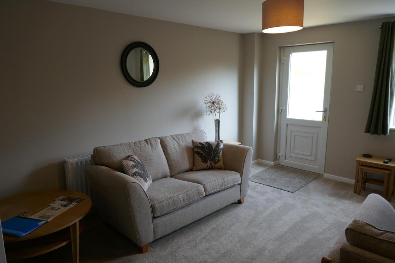 2 Bedroom House Walking Distance To City Centre With Free Parking York Bagian luar foto
