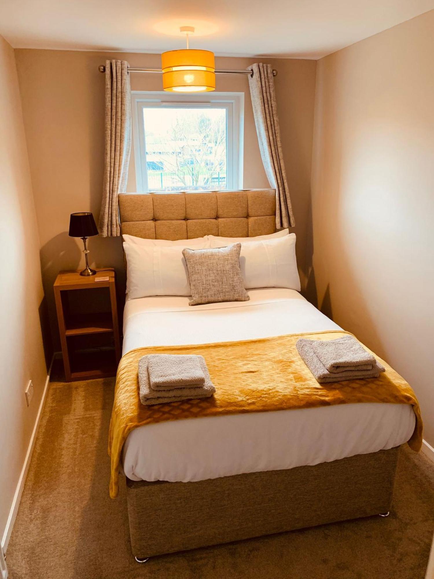 2 Bedroom House Walking Distance To City Centre With Free Parking York Bagian luar foto